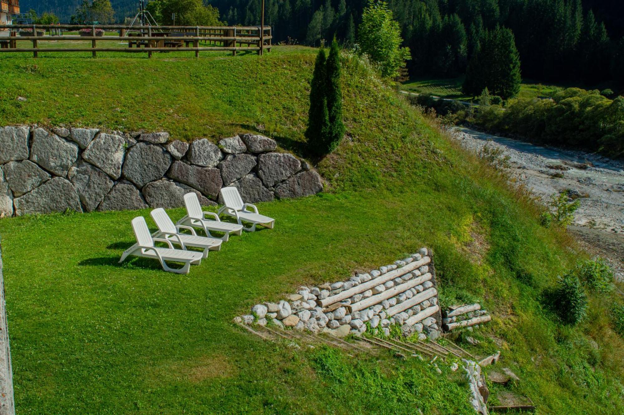 Hotel Serena - Tre Cime Views Auronzo di Cadore Kültér fotó